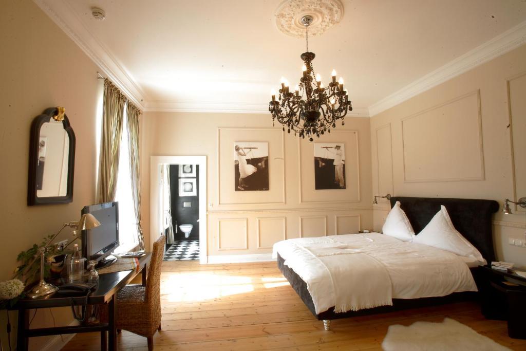 Hotel Hochzeitshaus Aurich Kültér fotó